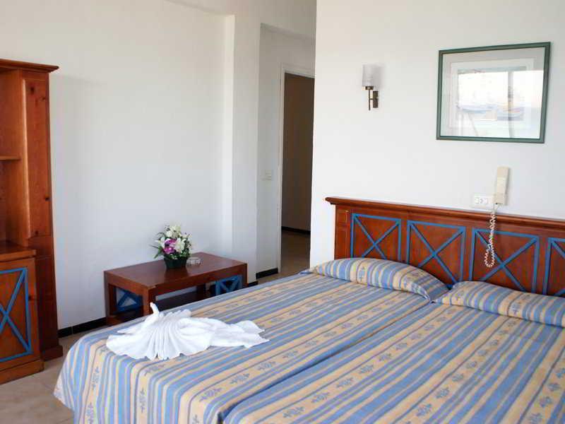 Hotel Goya Cala Millor  Luaran gambar